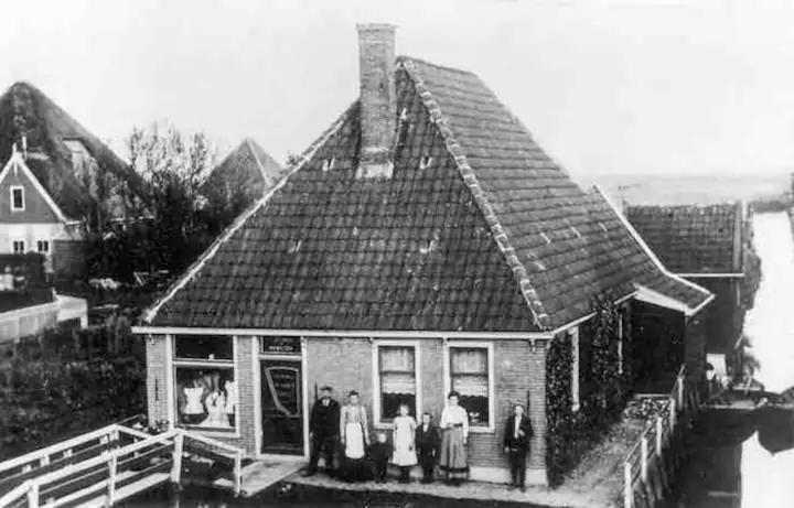 Private Characteristic Farmhouse Near The Lake Andijk Esterno foto